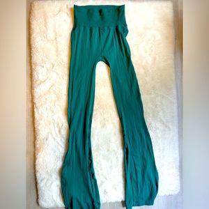 Free People movement flare leggings M/L